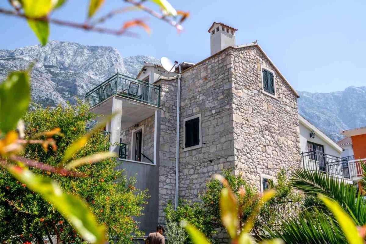 Apartments Inn Baška Voda Екстериор снимка