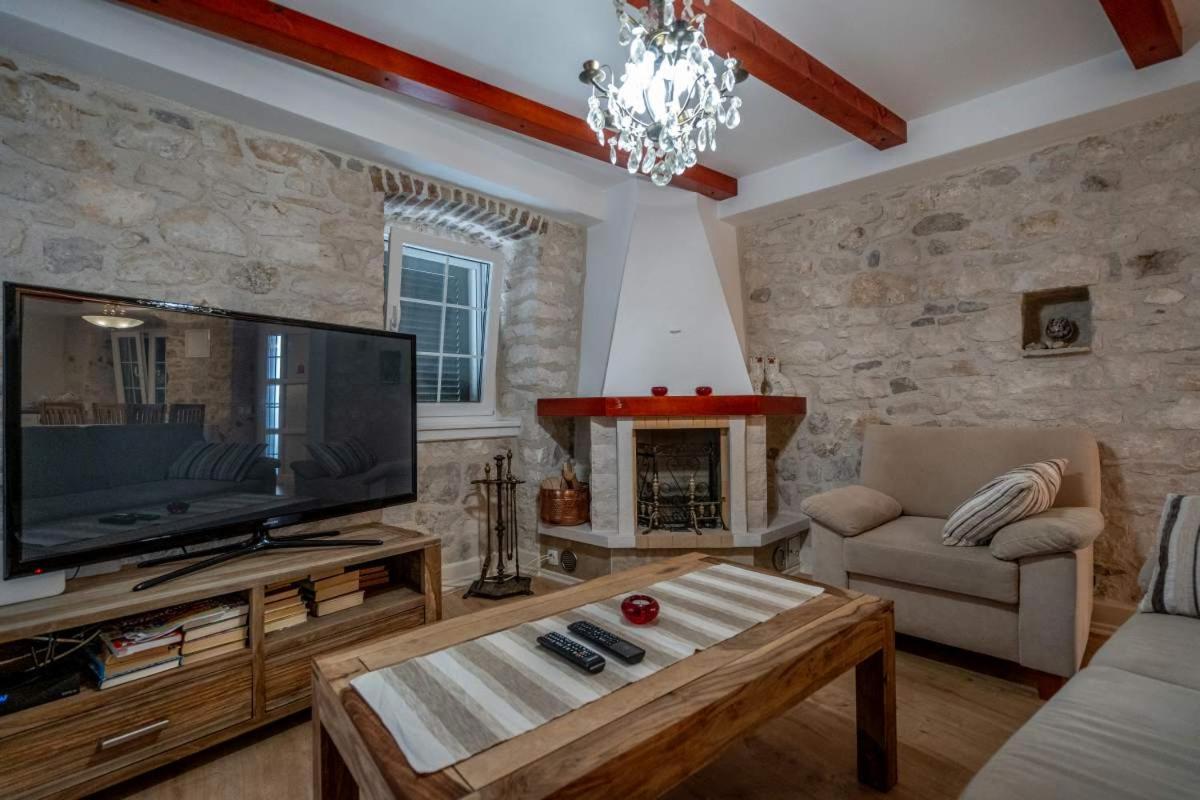 Apartments Inn Baška Voda Екстериор снимка