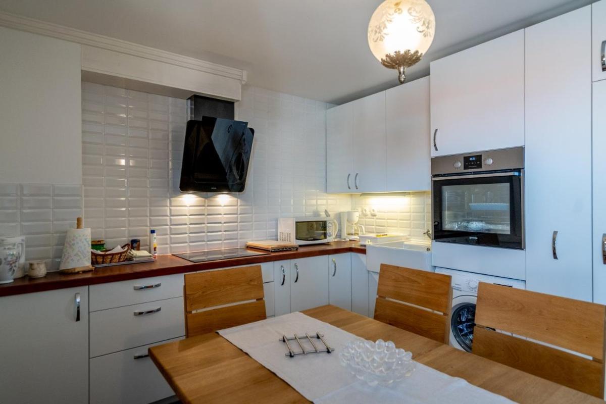 Apartments Inn Baška Voda Екстериор снимка