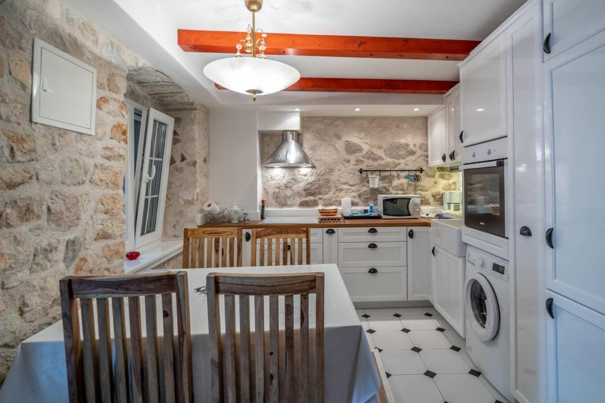 Apartments Inn Baška Voda Екстериор снимка